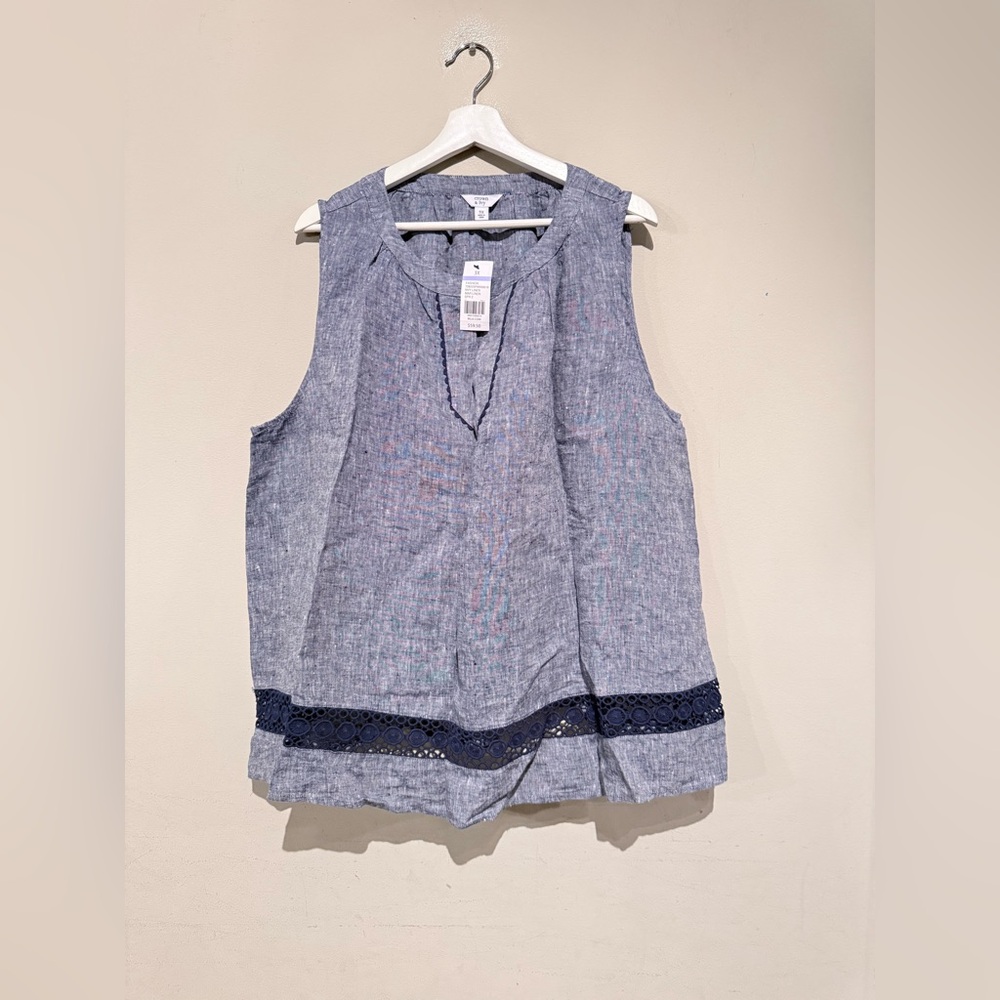 crown & ivy Light Blue Sleeveless Linen-Blend Tank with Navy Lace Trim